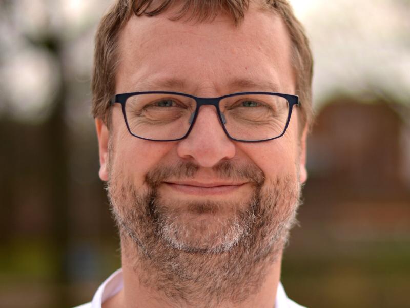 Portræt af Troels W. Kjær